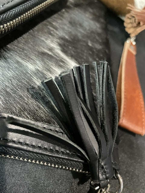 Elle West Cowhide Clutch Wallet - Chuupul Leather 